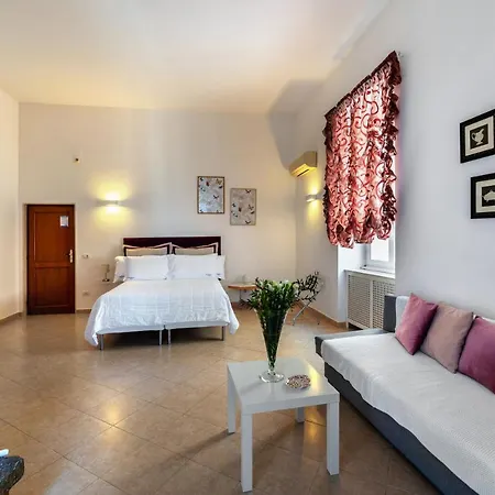 Bed & Breakfast Le Marinelle Aff 2*