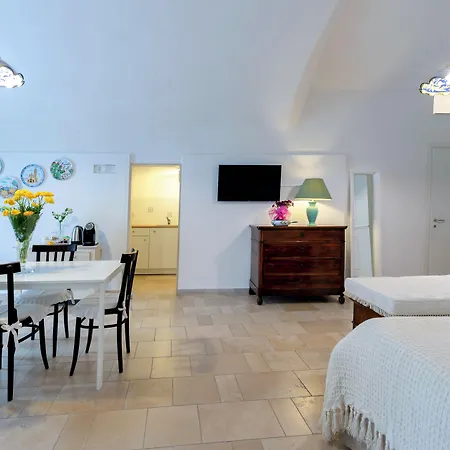 Le Marinelle Aff Bed & Breakfast 4*