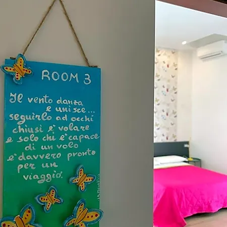 Alojamento de Acomodação e Pequeno-almoço Le Marinelle Collection 4*