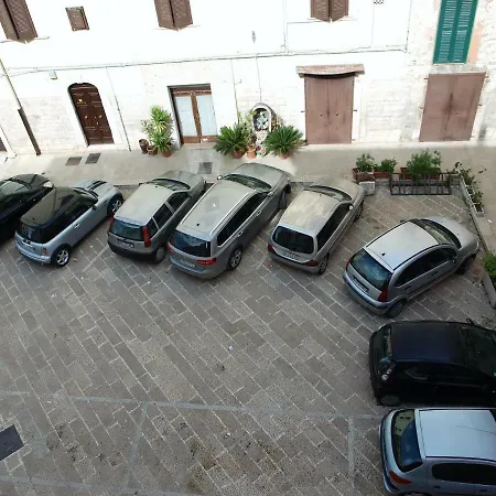 Le Marinelle Collection